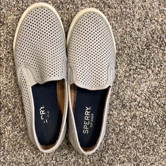 Sperry - Picture 2 of 3